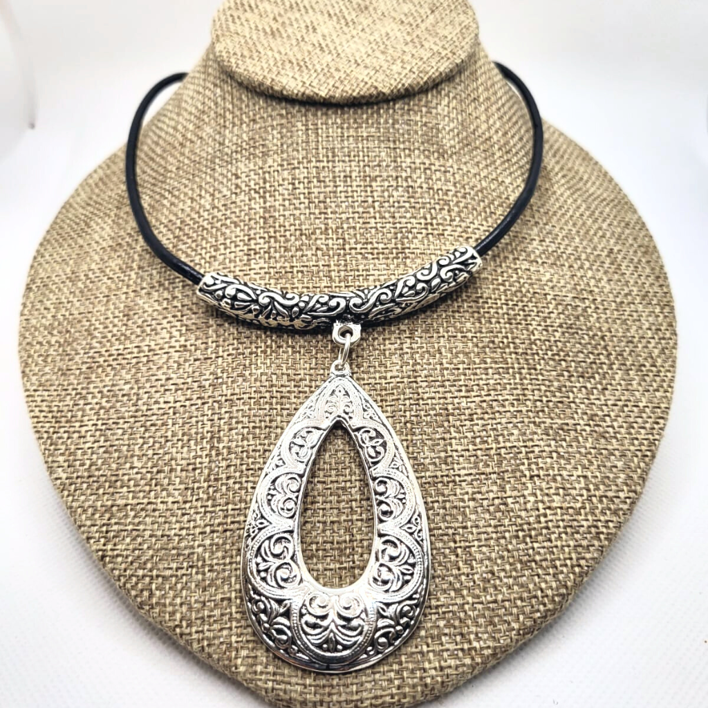 Maia - Necklace